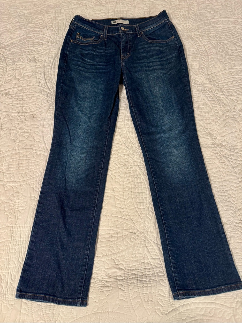 Levi's Women's Straight Leg Jeans in Dark Blue Denim